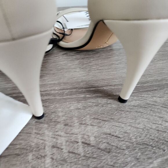 NEW WOMEN'S ZARA SANDALS IVORY COLOR SIZE HEELED ANKLE BRACELET SIZE 10 EU 41 - Picture 4 of 5